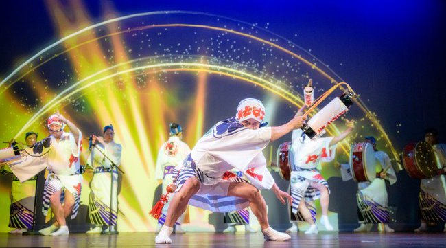【光も踊る 東京高円寺阿波おどりplus+】地域と阿波おどりが一丸となってコロナ禍に向き合いながら、地域観光の再興に取り組んでいます。NPO法人 東京高円寺阿波おどり振興協会