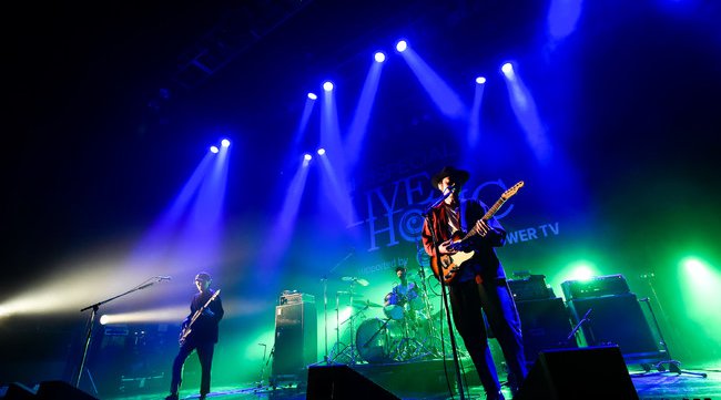 ACIDMAN、XIIX、緑黄色社会が熱演!!LIVE HOLIC extra vol.5 東京公演を会場500名限定 & オンライン配信で開催!株式会社スペースシャワーネットワーク