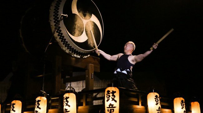 佐渡から、ひとつの地球へー34年目を迎える「アース・セレブレーション」全世界へ生配信!8/21(土)、22(日)の2日間、太鼓芸能集団「鼓童」が贈る年に1度の佐渡島での野外特別ライブ。