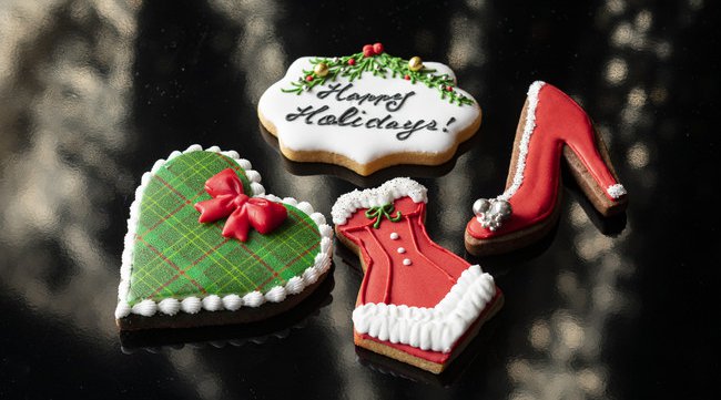 コンラッド東京、9月16日(木)よりクリスマスケーキ&スイーツの予約を開始 ベリー類をこぼれ落ちそうなほど贅沢に使った躍動感あふれるショートケーキや香り高いグランマルニエのケーキなど コンラッド東京