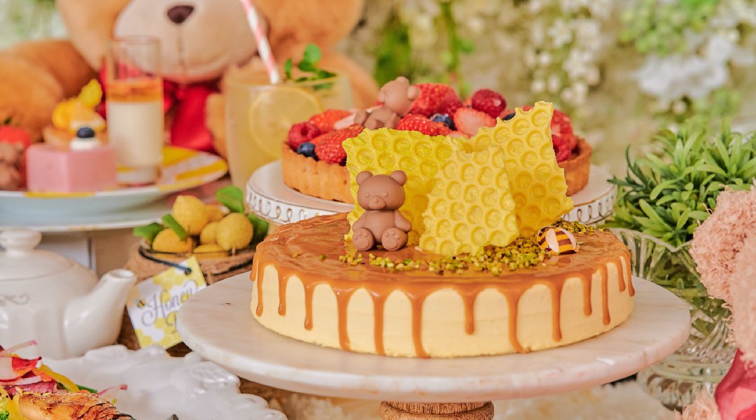 ご好評により期間延長!ストロベリー&ハニー スイーツビュッフェ『HERMANN Teddy’s Strawberry & Honey Hunt』を開催