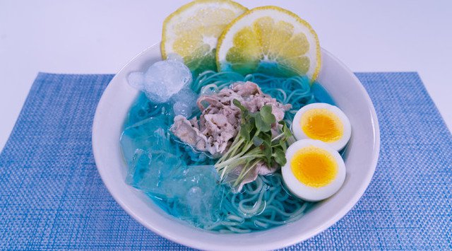 【8/31まで】福岡県糸島市のラーメン屋、海色の冷やしラーメンを期間限定販売【TV取材多数】