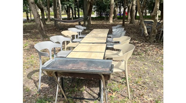 2025年も大阪城公園のバーベキューエリア「大阪城 森のバーベキュー」が期間限定でスタート。花の季節の大阪城公園で、開放感あふれるバーベキューをお楽しみください!株式会社Eight Dining