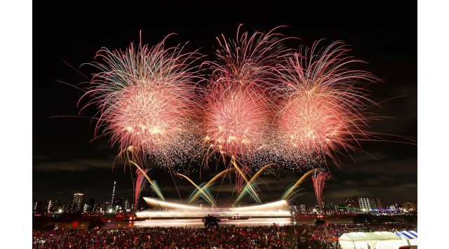 【東京都足立区】4月26日(土)午前0時から受付開始。5月31日開催「第47回足立の花火」の観覧はふるさと納税返礼品で 足立区