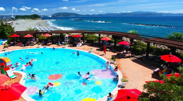 6/21 OPEN【プライベートビーチ&プール】アオアヲで夏を先取り☆ビーチパラソル&マット、すだちドリンク、キッズ花火、縁日体験など無料♪平日は降水確率が50%以上で館内利用券1000円分!