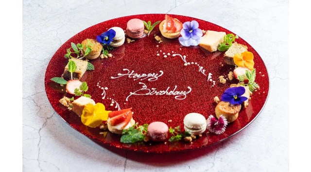 特別な日を華やかに彩る「フラワープレート」が新登場!RIGOLETTO TAPAS LOUNGE(リゴレット タパスラウンジ)にて4月より提供開始!株式会社HUGE