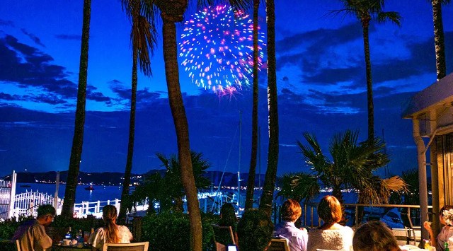 【7/18開催 鎌倉花火大会】花火×グルメ×高付加価値体験で観光消費を後押し。人混みを避け、湘南のラグジュアリーリゾート「リビエラ逗子マリーナ」で特等席観賞。特別観覧プラン申込開始 リビエラグループ