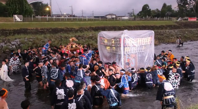 2万発の花火が打ちあがる真岡の夏まつりが今年も開催決定!約17万人が訪れる大イベントです 真岡市