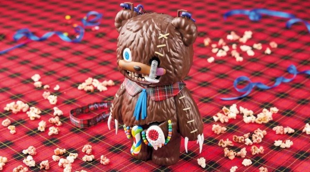 愛らしいけど激しく“はみ出す”不気味なクマ「ハミクマ」今秋、ユニバーサル・スタジオ・ジャパンから世界へ飛び出す超人気「ハミクマ」の最新情報を大公開!合同会社ユー・エス・ジェイ