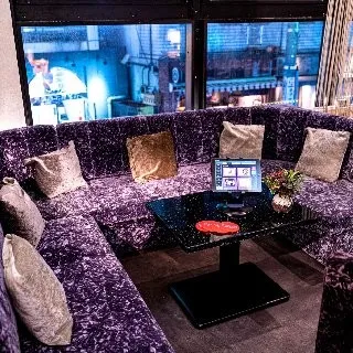 恵比寿駅より30秒のラグジュアリーラウンジ