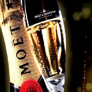 女性Moet & Chandon飲み放題