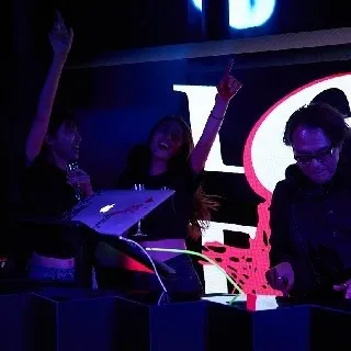 DJプレイ！
