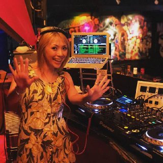 映画にもなったお店でDJパーティーで盛り上がろう！