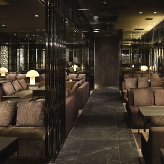 世界最上級の相席BAR