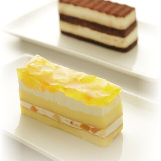 ティラミス・リンゴと桃のケーキ