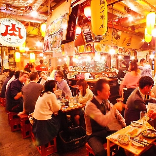 グルメとお酒と出会いの３つを同時に楽しめる！
