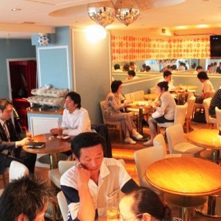 カフェ利用から女子会迄幅引くご利用頂けます