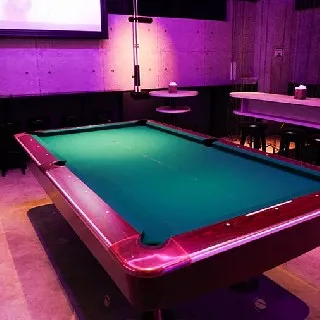 ビリヤード完備