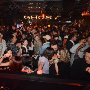 大阪人気のクラブDJ、ラッパー、シンガー！海外ゲストも来店！