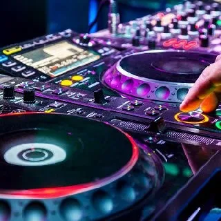 HOUSE MUSIC！