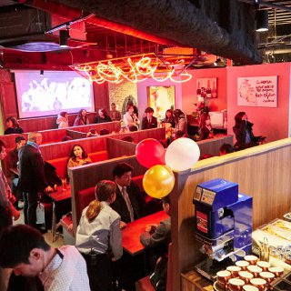 渋谷駅徒歩3分で相席スタート！