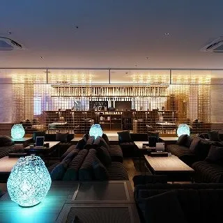 新宿とは思えないゆったりとした空間