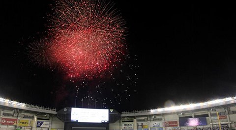 千葉・幕張花火大会2018 関東花火祭り2018 開催日程 ZOZOマリンスタジアム名物、幕張の夜空を彩る花火打ち上げを実施します!!  花火打ち上げ実施日・花火打ち上げ実施日には花火ツアーも開催