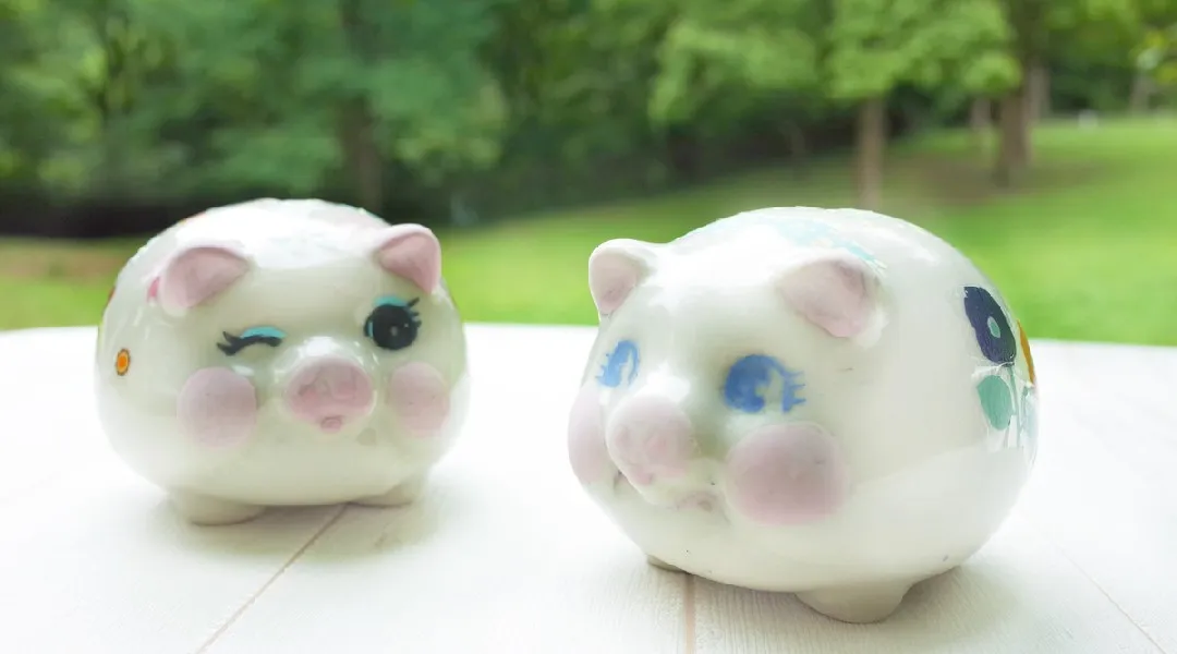 夏休み限定　陶芸｢ブタさん貯金箱の絵付け｣