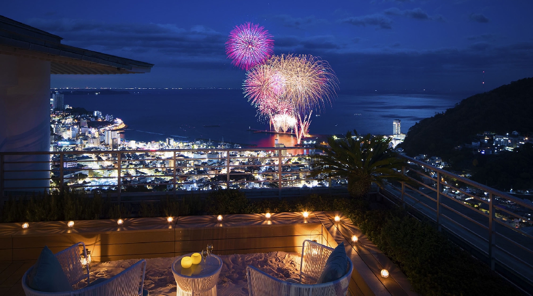 熱海 海上花火大会 2020 日程・時間・雨天・穴場・見所・打ち上げ時間 - 関東甲信越花火大会 一覧・日程・穴場見所 - 静岡花火大会2020