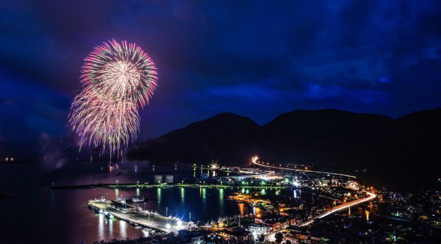 油津港まつり花火大会2023 油津港周辺 油津魚港 宮崎県日南市油津・日程・穴場・見所・時間 - 宮崎県お祭り花火大会