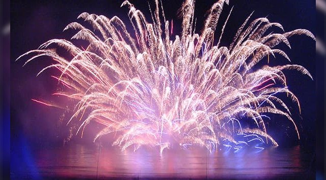 白浜海の祭典納涼花火大会 2023 静岡県下田市 白浜大浜海岸 日程・穴場・見所・打ち上げ時間 - 静岡県花火大会・夏祭り 2023