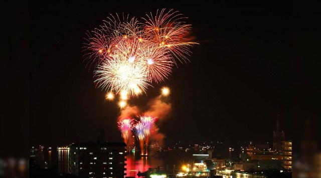 塩竈みなと祭 花火大会 前夜祭 2023 - 塩竈市魚市場 イオンタウン屋上 マリンゲート展望台 - 日程・穴場・見所・打ち上げ時間 - 花火大会・夏祭り 2023