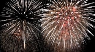 第69回もんべつ港まつり オホーツク花火の祭典 2023 日程・見どころ・混雑状況・開催場所 - 夏祭り 花火大会