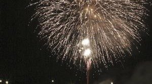 宮若納涼花火大会 2023 日程・見どころ・混雑状況・開催場所 - 夏祭り 花火大会
