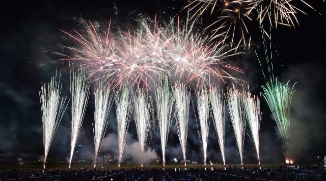 関市民花火大会 2023 関市稲口　津保川河畔（稲口橋下流） - 恒例行事・催事・穴場・チケット・見所・打ち上げ時間 - 夏祭り