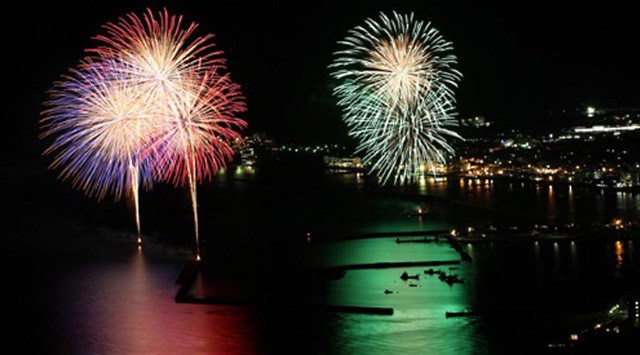 指宿温泉祭 花火大会 2023 鹿児島県指宿市 指宿港周辺 - 恒例行事・催事・穴場・チケット・見所・打ち上げ時間 - 夏祭り 花火大会