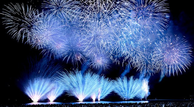 ハウステンボスウィンターナイト花火 2024 冬の夜空に煌めく幻想的な花火とともに 特別なひとときを。 長崎県佐世保市ハウステンボス町 ハウステンボス 花火大会 2024