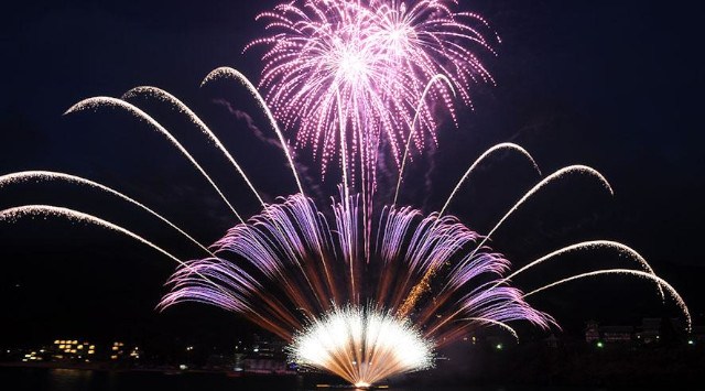 	箱根園サマーナイトフェスタ納涼花火大会2024 神奈川県足柄下郡箱根町 箱根園湾(箱根園湖上) - 日程・見どころ・混雑状況・開催場所 - 夏祭り 花火大会