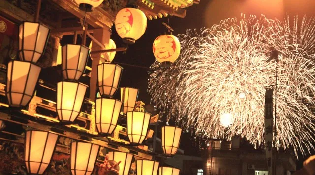 秩父夜祭 花火大会2025 埼玉県秩父市 秩父神社 - 日程・時間・雨天・穴場・見所・打ち上げ時間・観覧場所 - お祭り 花火大会