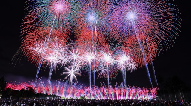 NARITA花火大会in印旛沼 2025 成田ニュータウンスポーツ広場 千葉県成田市台方 - 日程・時間・雨天・穴場・見所・打ち上げ時間・観覧場所 - お祭り 花火大会