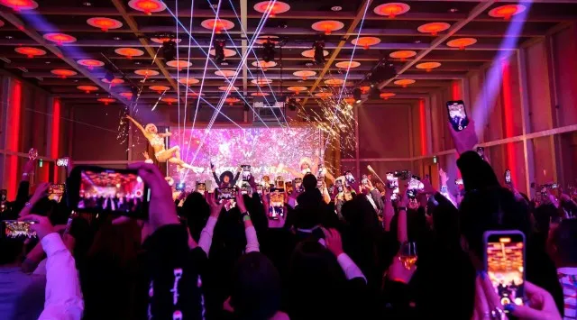 【W大阪】新年の幕開けを、エネルギッシュなWスタイルで～W大阪で過ごすカウントダウン2026～マリオット・インターナショナル　ジャパン