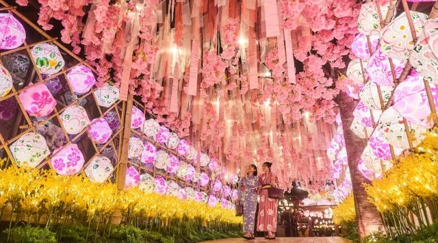 【青森屋】ねぶたの灯りで咲き誇る花々の回廊「春告げ小径」をはじめ、ねぶた花咲かじいさんが一足早い春を届ける「たんげ花咲かまつり」今年も開催　星野リゾート