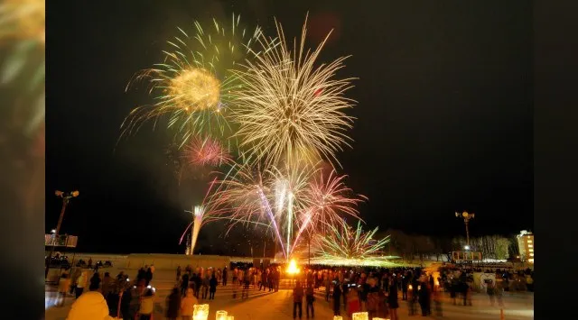 阿寒湖ICE愛す阿寒冬華美 花火大会2026 阿寒湖氷上特設会場 北海道釧路市日本北海道 - 伝統行事・日程・見どころ・混雑状況・開催場所 - 花火大会・お祭り