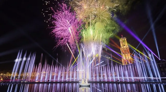 ハウステンボス シャワー・オブ・ライツ Shower of Lights 花火大会2026 E-5 アートガーデン ウォーターガーデン - 日程・穴場・見所・打ち上げ時間 - 花火大会 お祭り