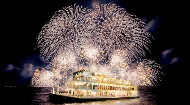 	びわ湖大津 ナイトクルーズ花火 花火大会2026 大津市びわ湖沖（場所はシークレット） - 日程・穴場・見所・打ち上げ時間 - 花火大会 お祭り