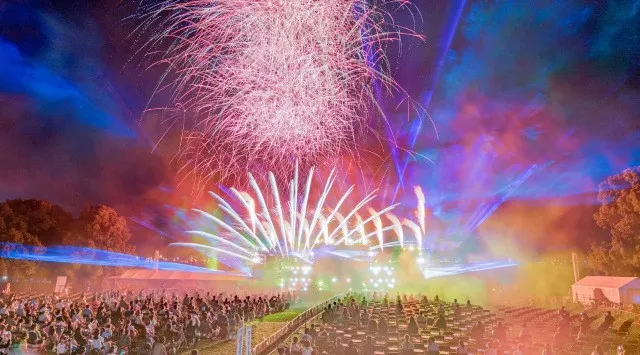 横浜開港祭 ビームスペクタクル in ハーバー 花火大会2026 臨港パーク前海上 神奈川県横浜市西区みなとみらい - 日程・穴場・見所・打ち上げ時間 - 花火大会 お祭り