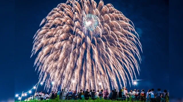 いたばし花火大会 2026 板橋花火大会 戸田橋花火大会 花火大会尺玉打上場 (赤羽～板橋) 荒川河川敷 - 恒例行事・催事・穴場・チケット・見所・打ち上げ時間 - 夏祭り 花火大会