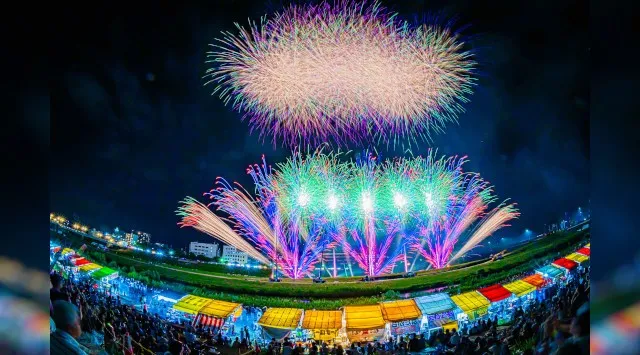 飯塚花火大会・飯塚納涼花火大会2026 福岡県飯塚市 遠賀川中之島 - 恒例行事・催事・穴場・チケット・見所・打ち上げ時間 - 夏祭り 花火大会