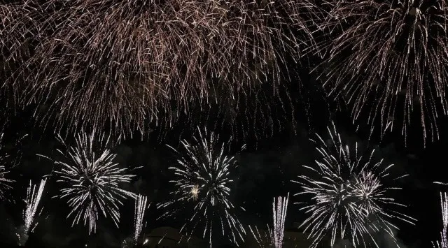 小山の花火 花火大会2026 栃木県小山市観晃橋下流 思川河畔 - 日程・穴場・見所・打ち上げ時間 - 花火大会・夏祭り