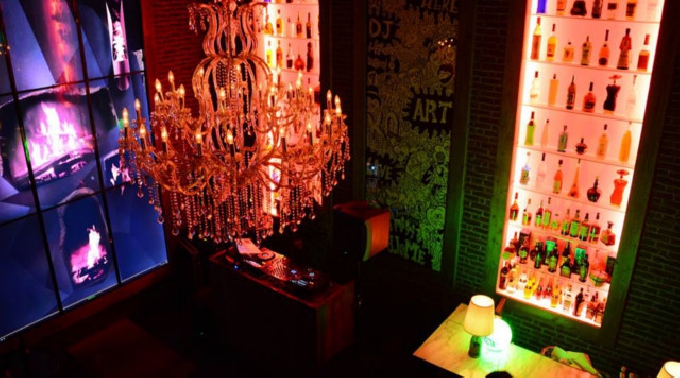 【seven HOUSE : 9/4 月曜日】毎夜、大阪・心斎橋で豪華絢爛な人気のセレブパーティーが開かれる★まるで映画の世界のような豪邸★セブンハウス★クーポン利用でお得にイベント参加★